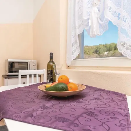 One-bedroom In Apartment